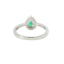 Load image into Gallery viewer, EMERALD GREEN CUBIC ZIRCONIA STERLING SILVER RING (Tear Drop)
