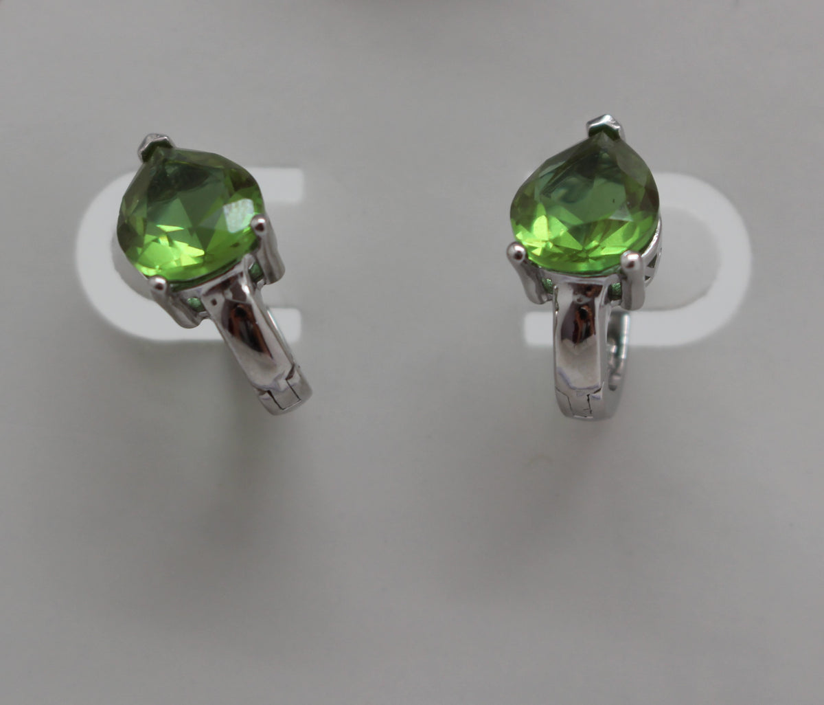 Van Cleef Zultanite Silver Earring Color Changing Stone 