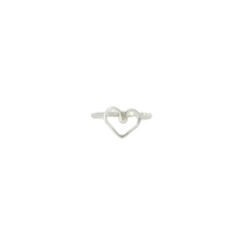 Load image into Gallery viewer, Heart Sterling Silver ring