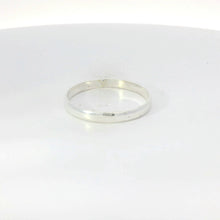 Load image into Gallery viewer, Sterling silver wedding band ring