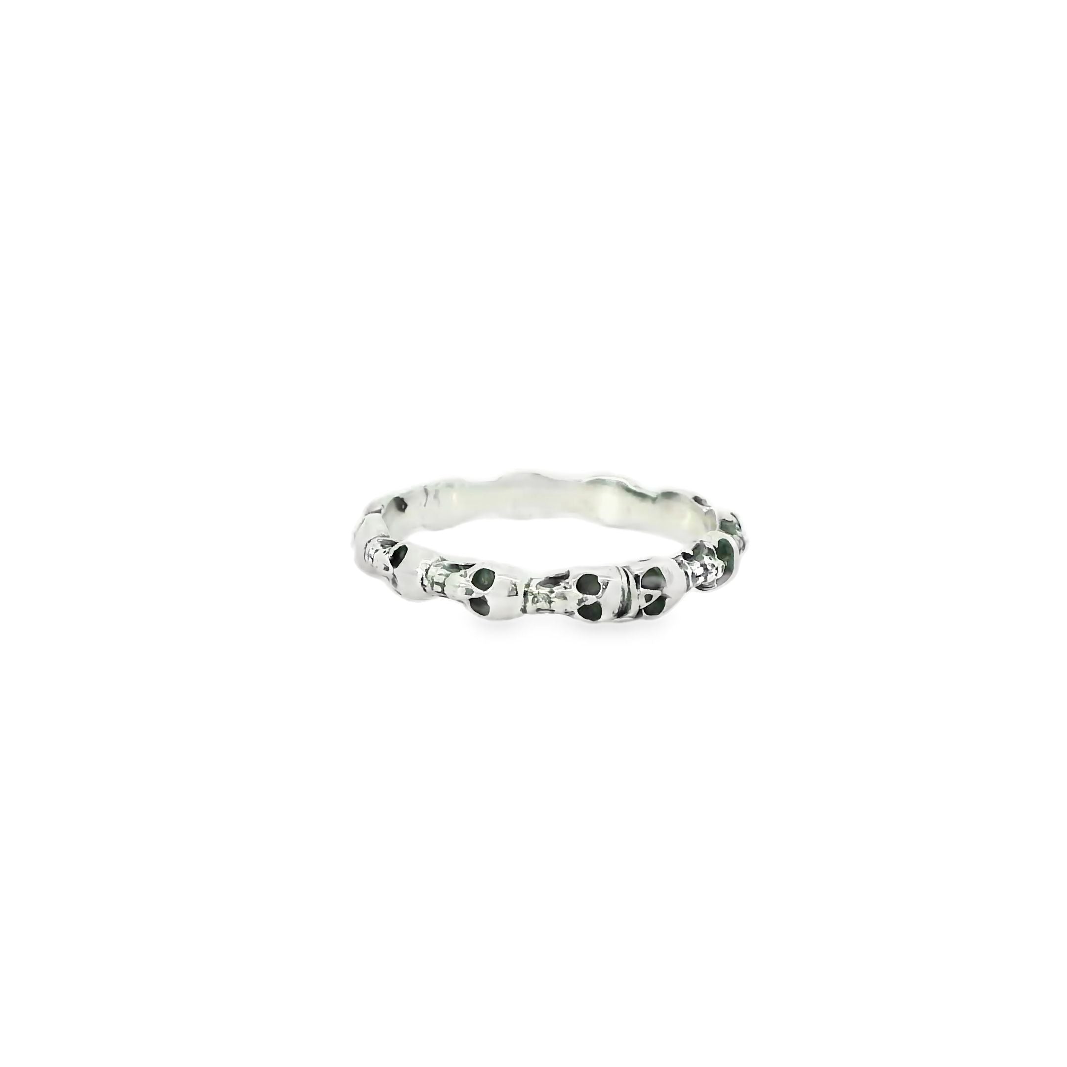 Sterling silver skull ring