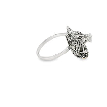Load image into Gallery viewer, Sterling silver skull / wolf ring