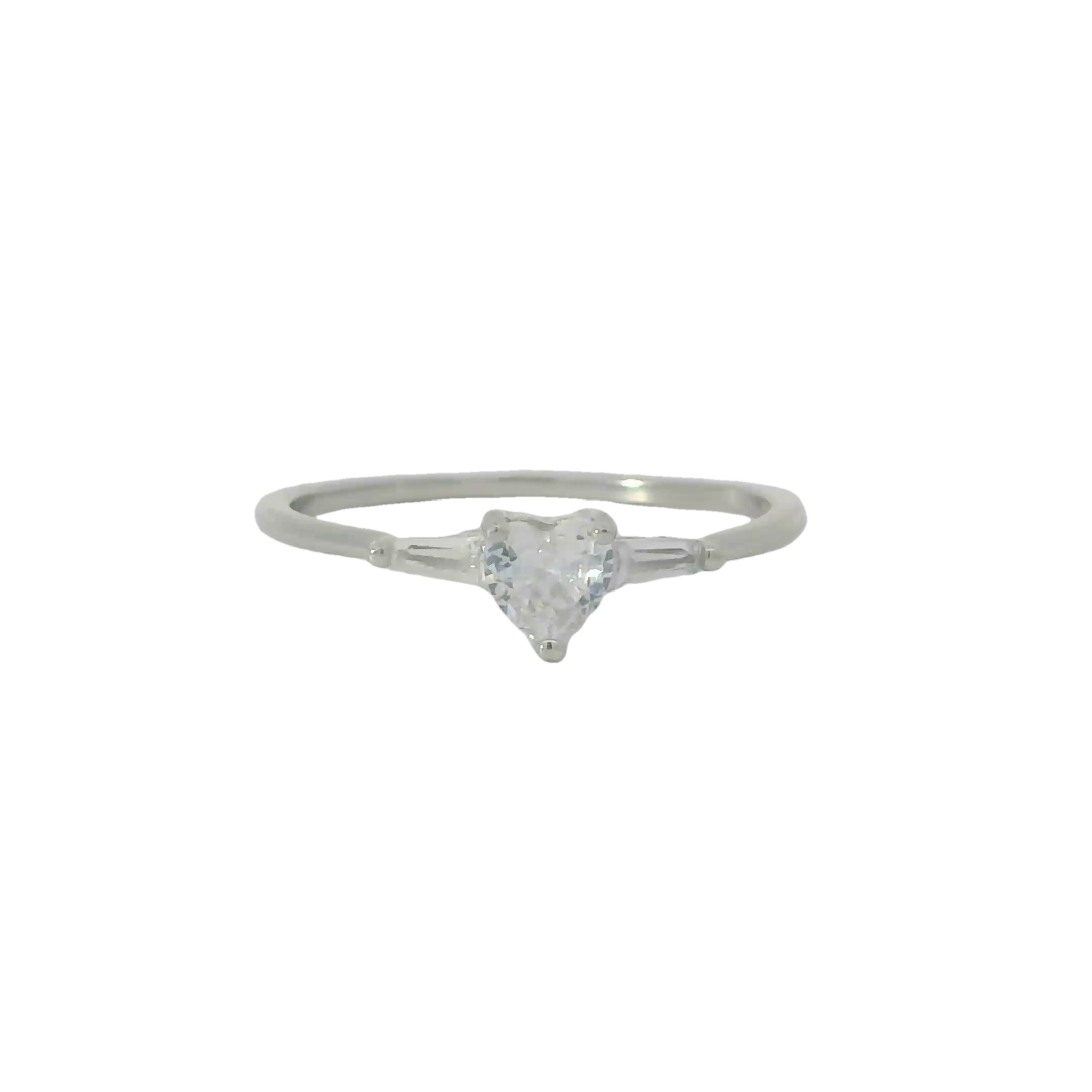 Sterling Silver ring with cubic zirconia (Heart)