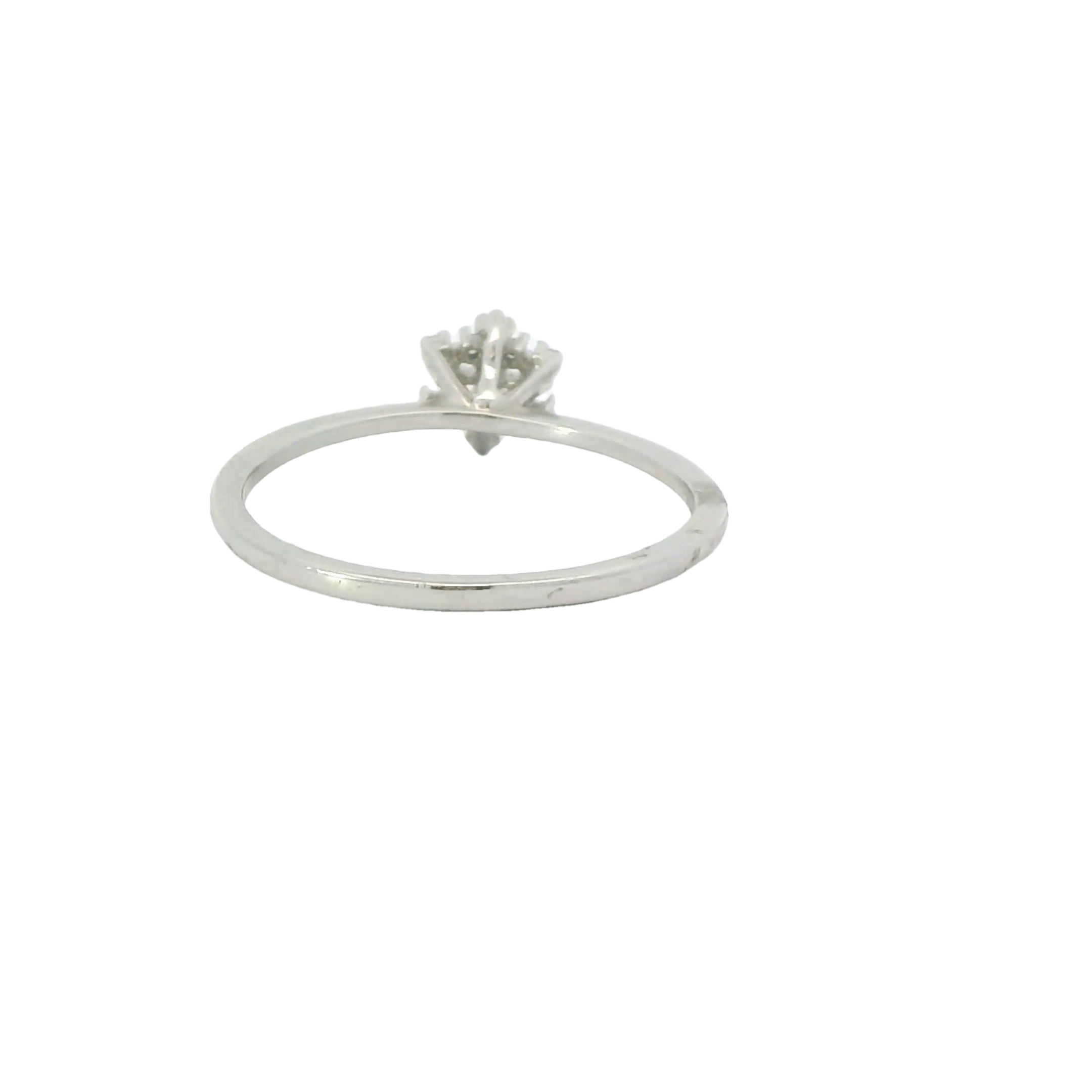 Sterling silver ring with cubic zirconia (Snowflake)