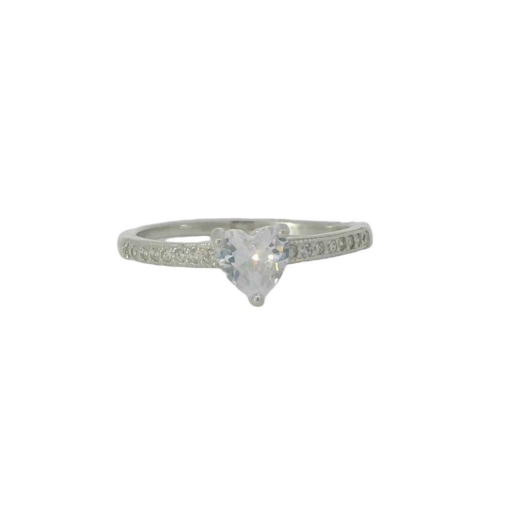 Sterling Silver ring with cubic zirconia (Heart)