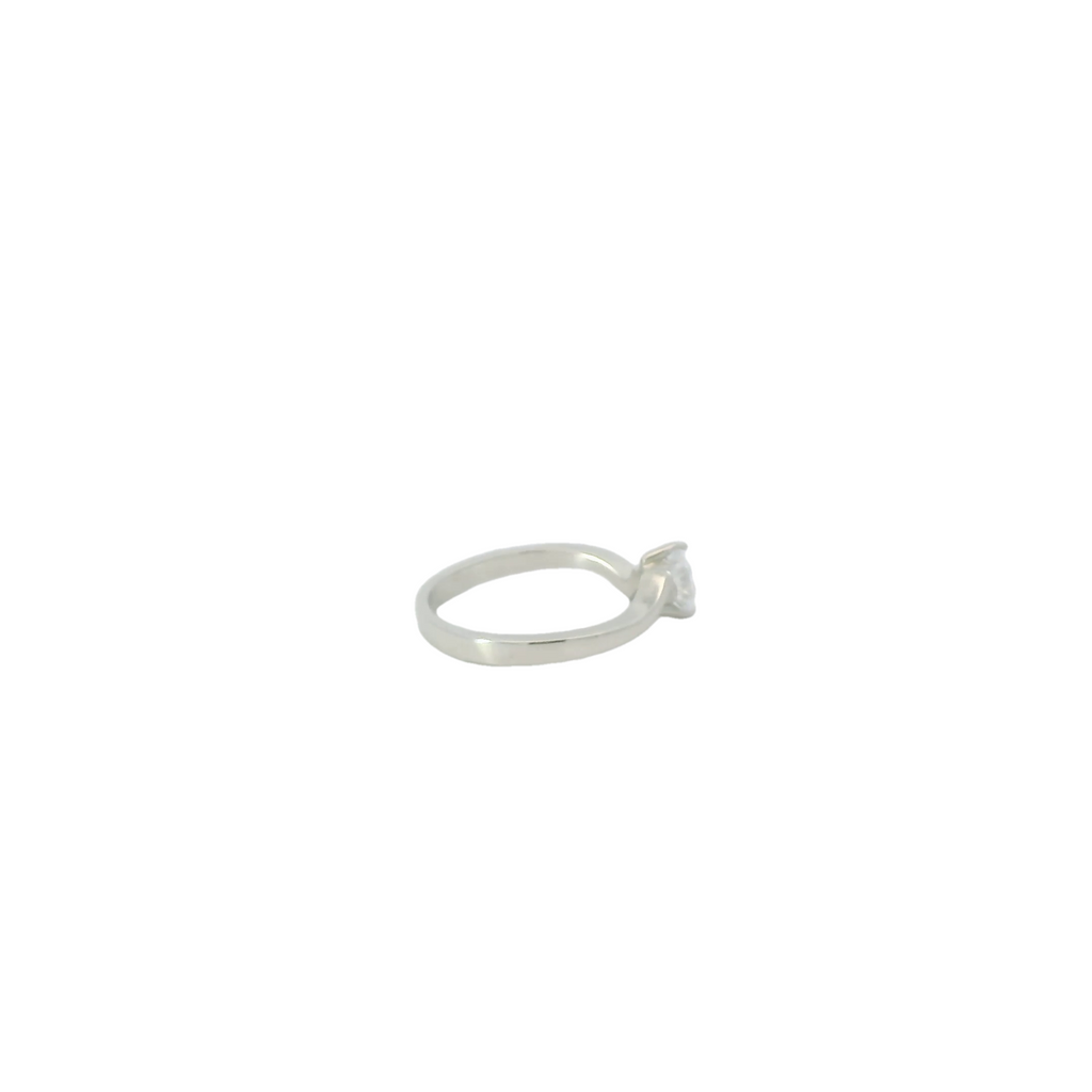WHITE CUBIC ZIRCONIA STERLING SILVER SOLITAIRE ENGAGEMENT/WEDDING RING (ROUND)