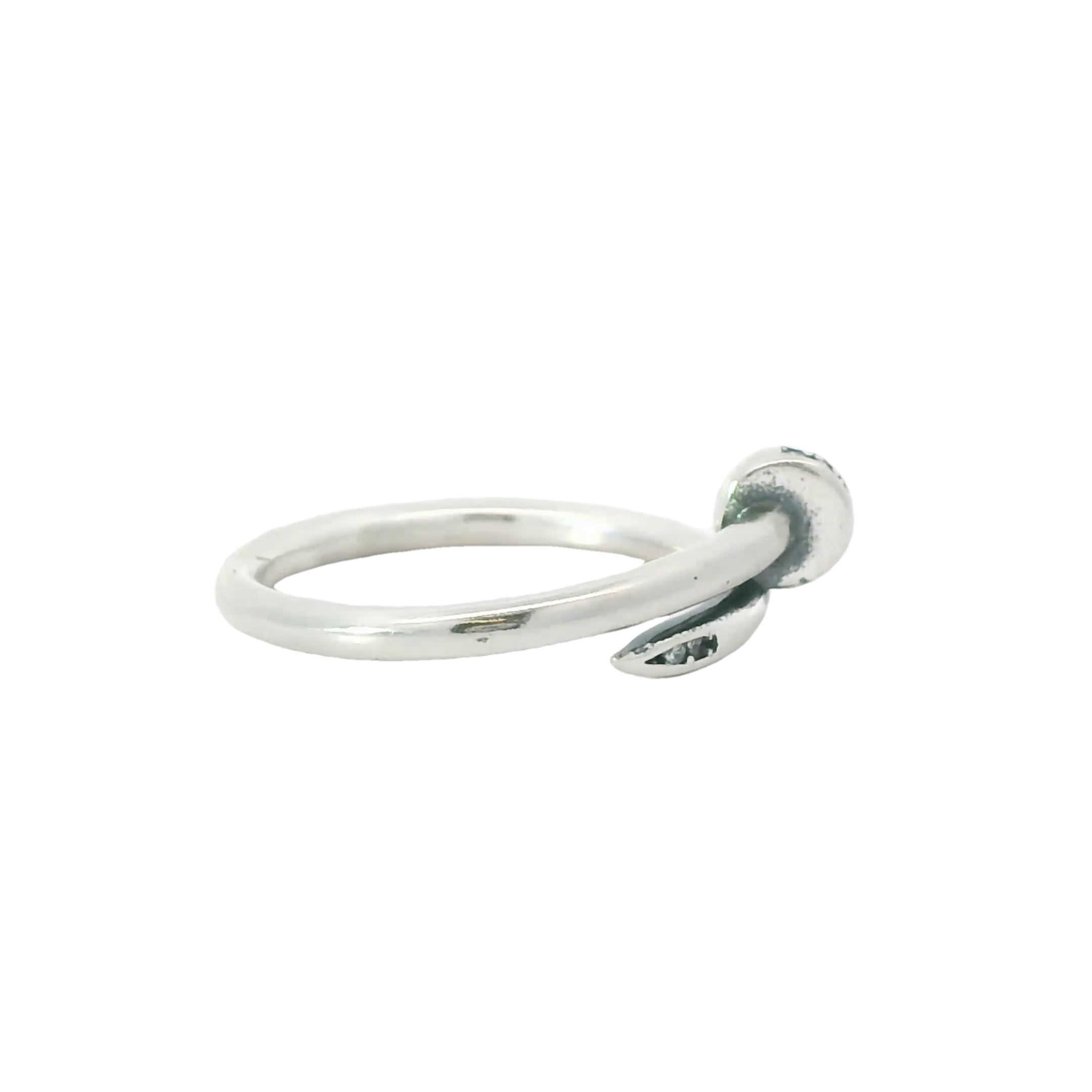 Sterling silver ring with cubic zirconia (Nail)