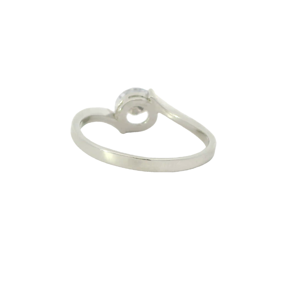 Sterling silver ring with cubic zirconia