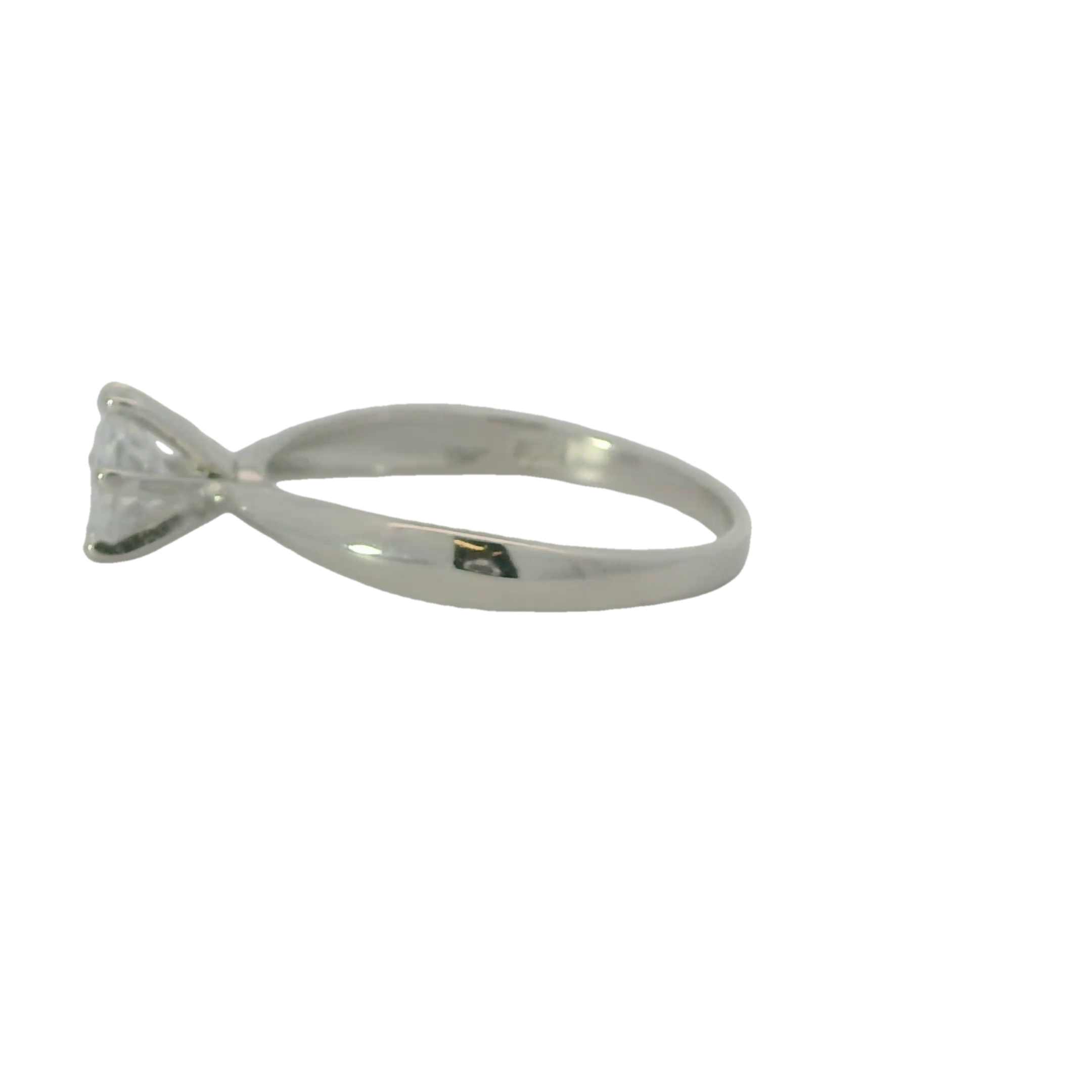 Sterling silver ring with cubic zirconia (Engagement)