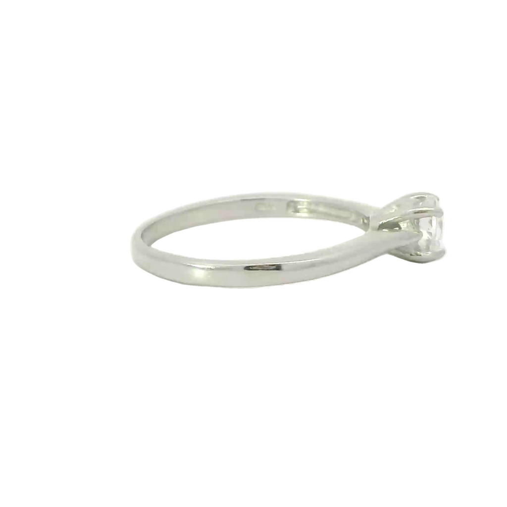 Sterling silver ring with cubic zirconia (Engagement)