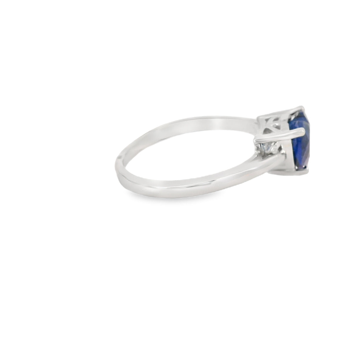 8x8mm Sapphire Heart Cubic Zirconia Ring