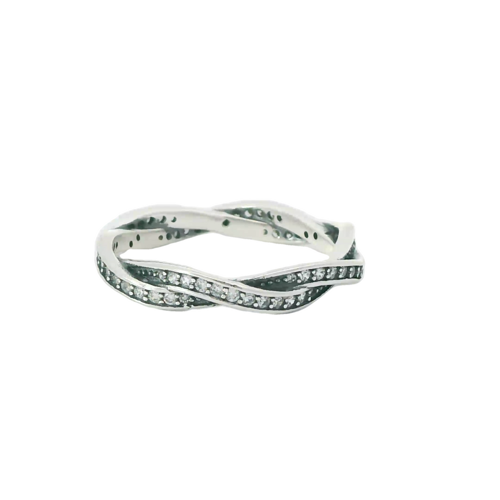 Sterling silver ring with cubic zirconia