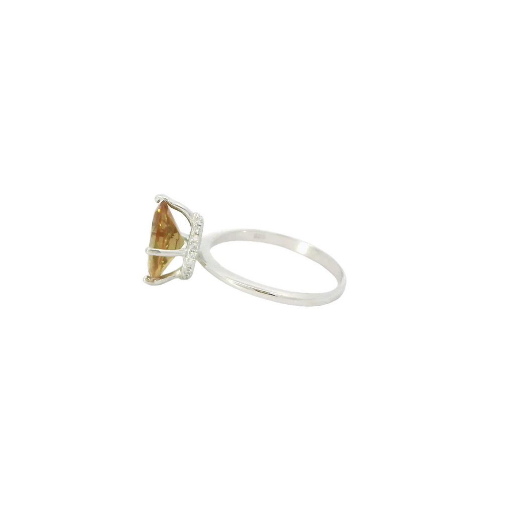 ZULTANITE COLOR CHANGING CZ RING, STERLING SILVER  (OVAL SHAPE)