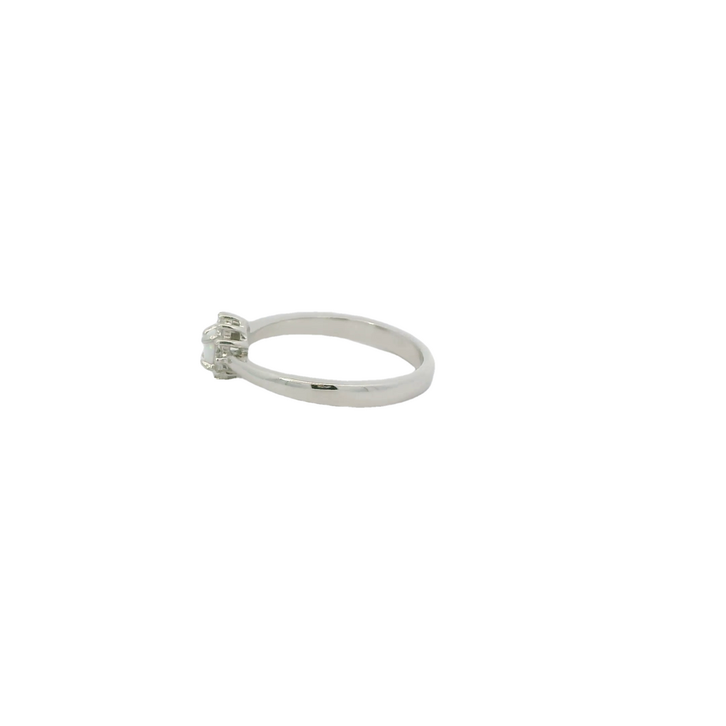 WHITE OPAL RING