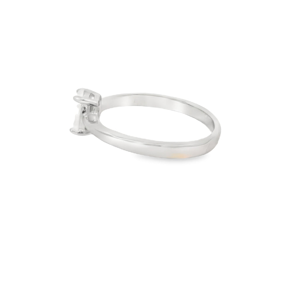 White Lab Opal 8x6mm Oval Ring