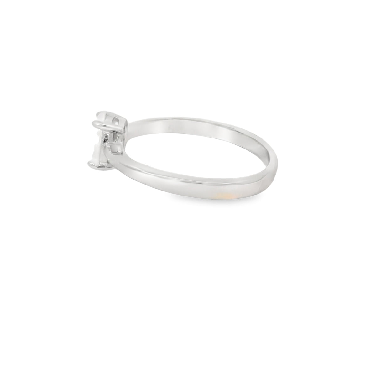 White Lab Opal 8x6mm Oval Ring