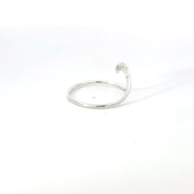 Load image into Gallery viewer, WAVE STERLING SILVER RING