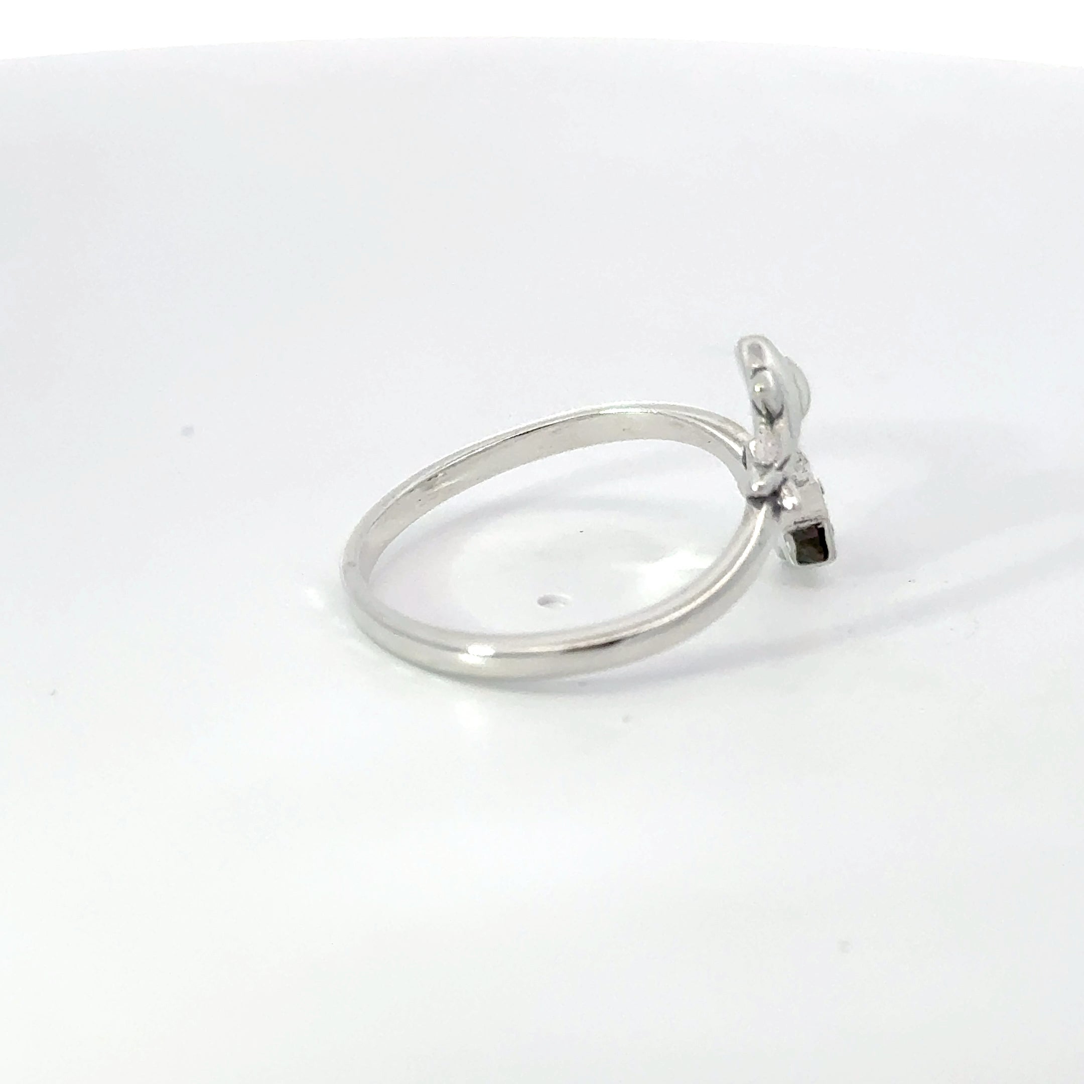 CUBIC ZIRCONIA STERLING SILVER RING (PLANE & STAR)