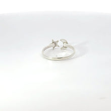 Load image into Gallery viewer, MOON AND STAR STERLING SILVER RING