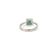 Load image into Gallery viewer, EMERALD GREEN CUBIC ZIRCONIA STERLING SILVER RING (PRINCESS)