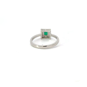 EMERALD GREEN CUBIC ZIRCONIA STERLING SILVER RING (PRINCESS)