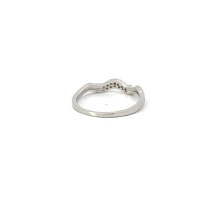 WHITE CUBIC ZIRCONIA STERLING SILVER RING (WAVY)