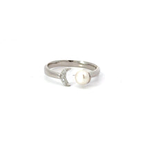 Load image into Gallery viewer, PEARL WITH MOON STERLING SILVER RING