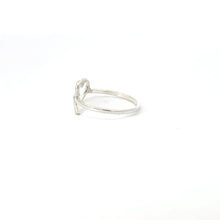 Load image into Gallery viewer, HEART AND ARROW STERLING SILVER RING