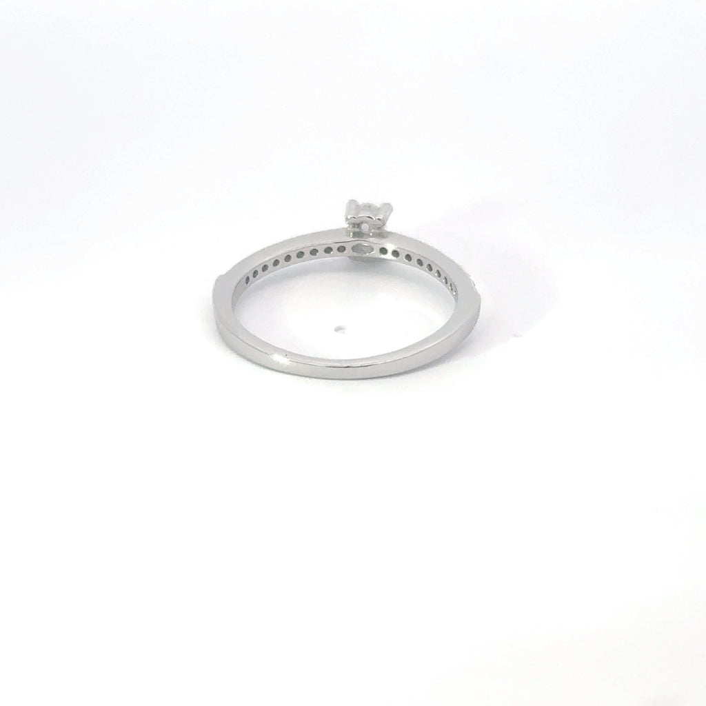 WHITE CUBIC ZIRCONIA STERLING SILVER SOLITAIRE ENGAGEMENT/WEDDING RING (OVAL)