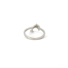 Load image into Gallery viewer, WHITE CUBIC ZIRCONIA STERLING SILVER RING (DOLPHIN)