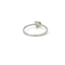 Load image into Gallery viewer, WHITE CUBIC ZIRCONIA STERLING SILVER RING (BEE)