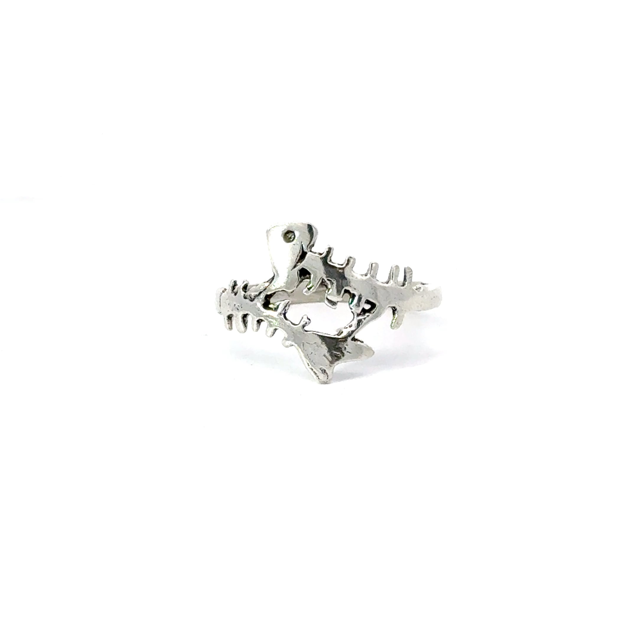 Sterling silver fish ring