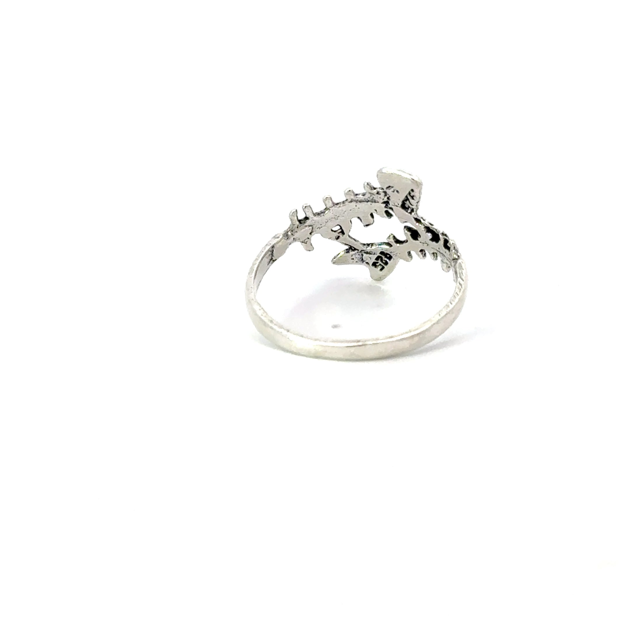 Sterling silver fish ring