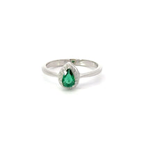 Load image into Gallery viewer, EMERALD GREEN CUBIC ZIRCONIA STERLING SILVER RING (TEARDROP)