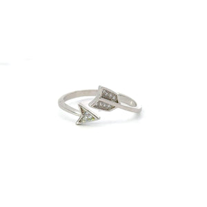 WHITE CUBIC ZIRCONIA STERLING SILVER RING (ARROW)