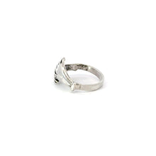 Load image into Gallery viewer, HUGGING HANDS STERLING SILVER RING