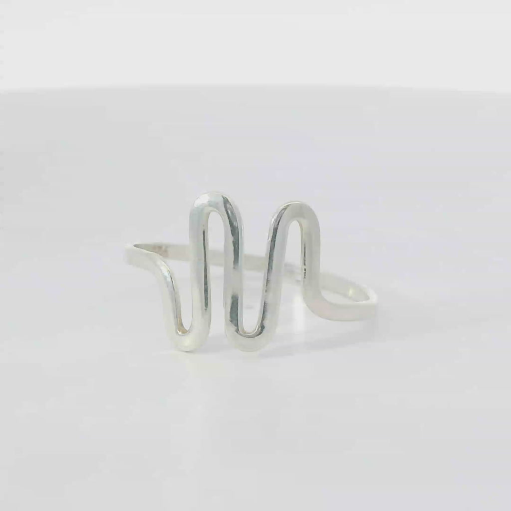 Sterling silver ring (Wave)
