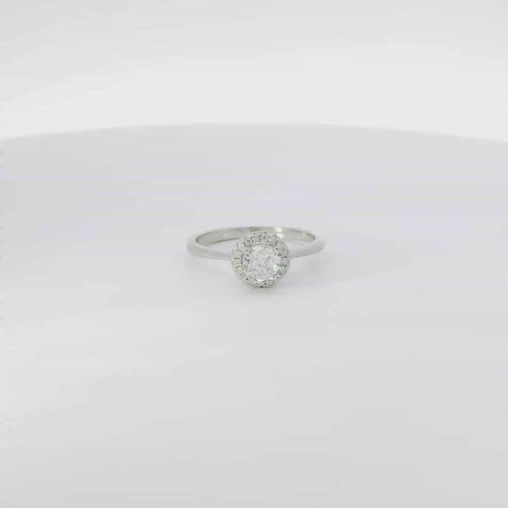 WHITE CUBIC ZIRCONIA STERLING SILVER SOLITAIRE ENGAGEMENT/WEDDING RING (ROUND)