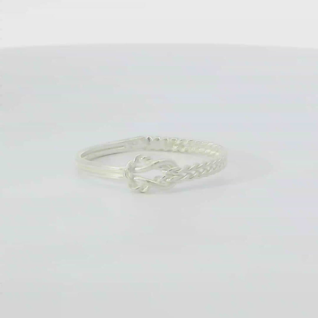 Sterling silver ring (Knot)