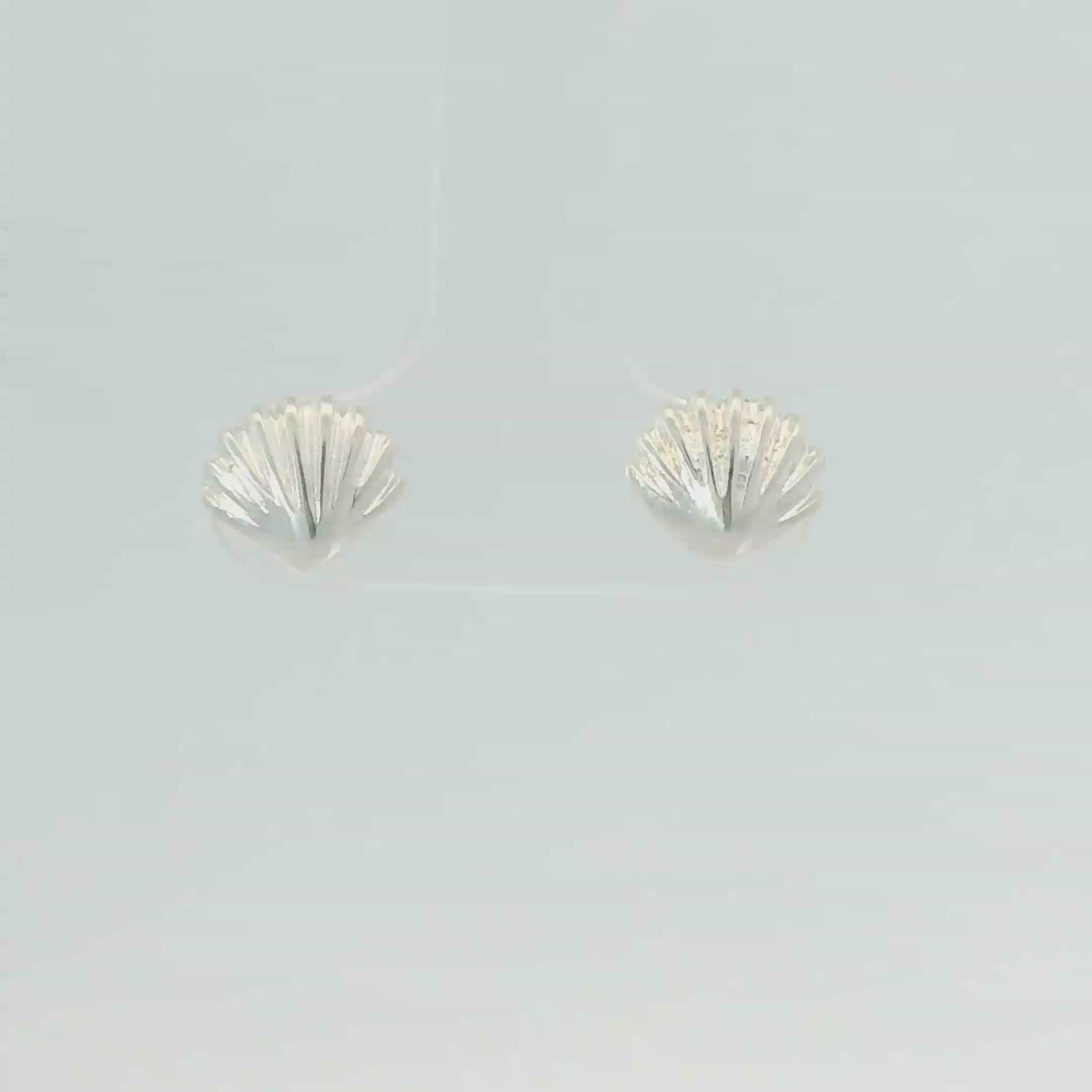 SEASHELL STERLING SILVER EARRINGS