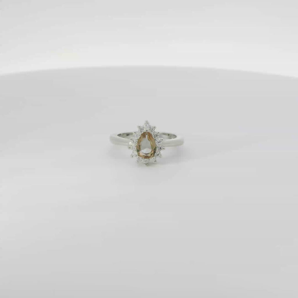 ZULTANITE RING, CUBIC ZIRCONIA STERLING SILVER , THE COLOR OF THE STONE CHANGES WITH DIFFERENT LIGHTING (TEARDROP SHAPE)