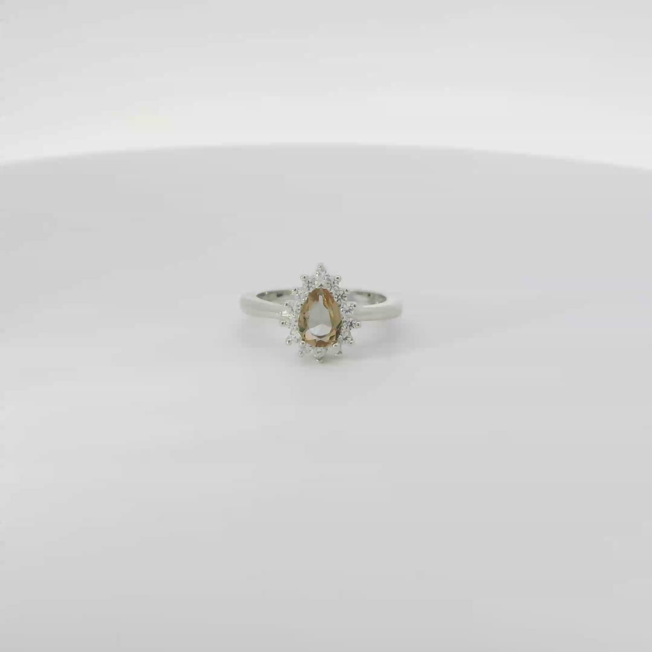 ZULTANITE RING, CUBIC ZIRCONIA STERLING SILVER , THE COLOR OF THE STONE CHANGES WITH DIFFERENT LIGHTING (TEARDROP SHAPE)