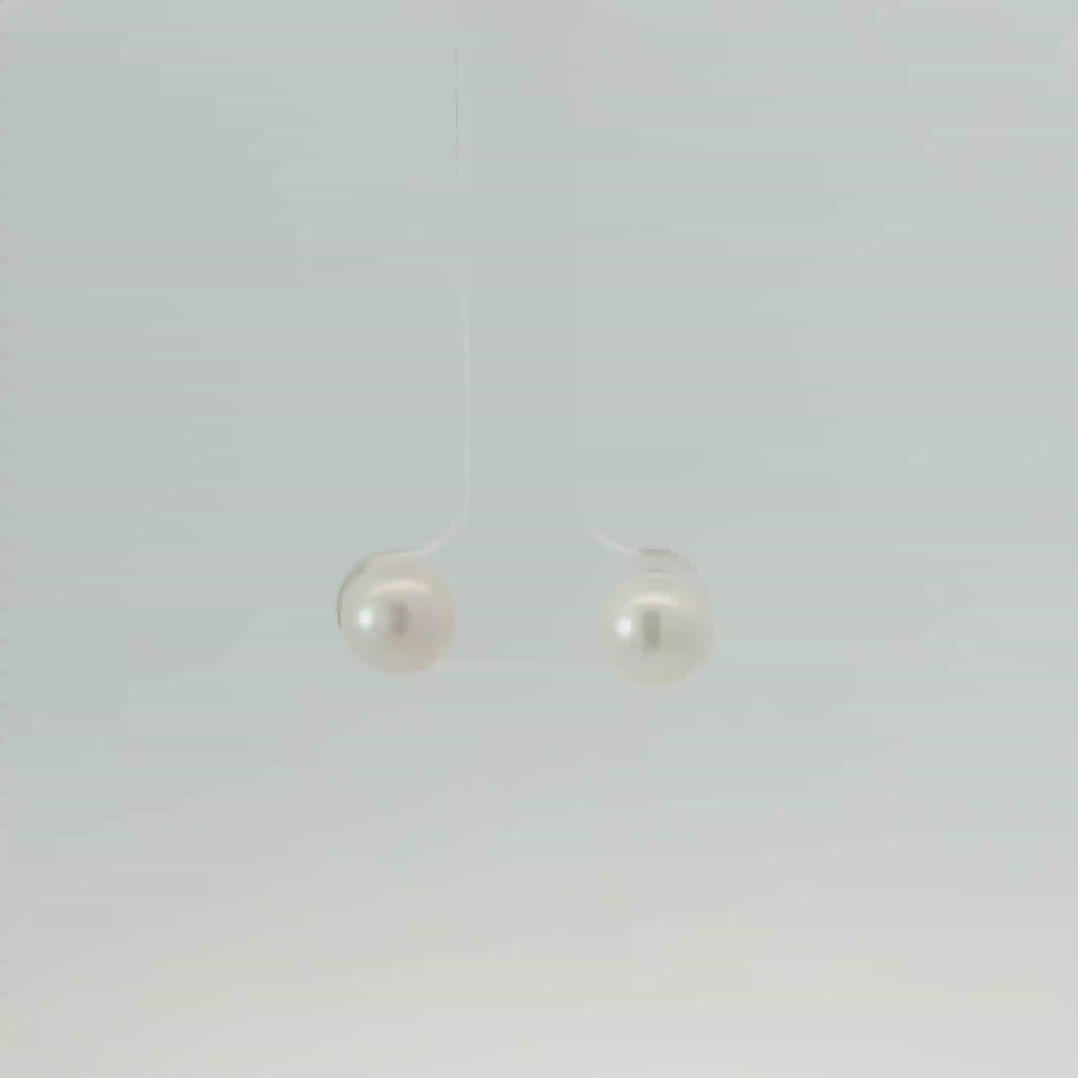 STERLING SILVER PEARL EARRINGS (ROUND)