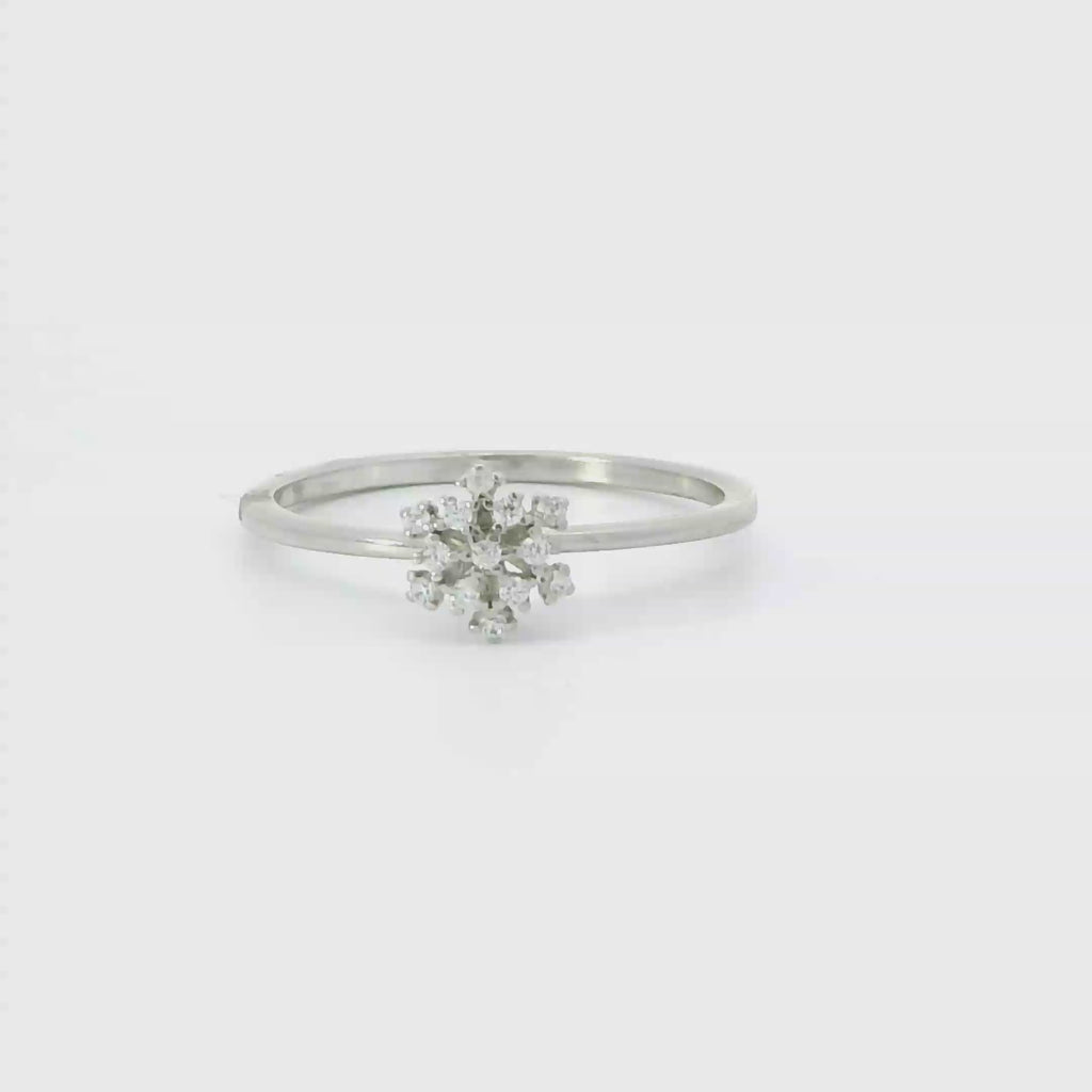 Sterling silver ring with cubic zirconia (Snowflake)