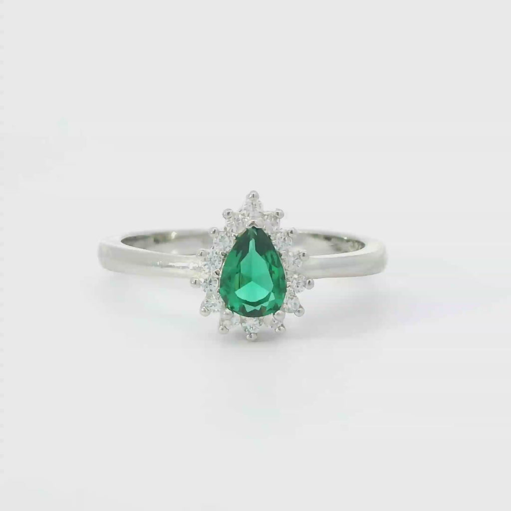 EMERALD GREEN CUBIC ZIRCONIA STERLING SILVER RING (Tear Drop)