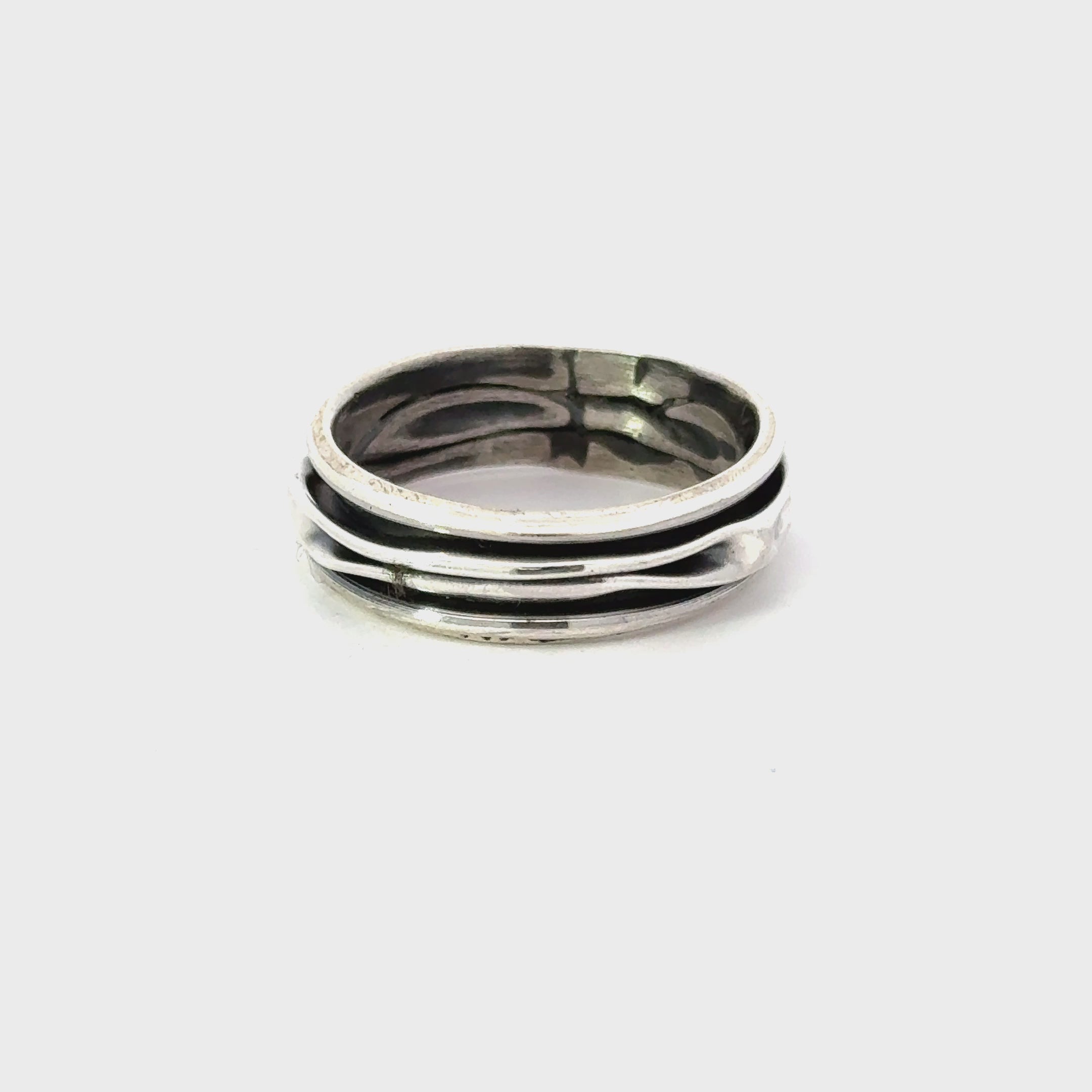 STERLING SILVER RING