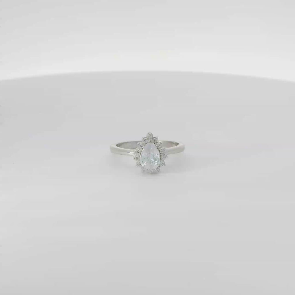 WHITE CUBIC ZIRCONIA STERLING SILVER SOLITAIRE ENGAGEMENT/WEDDING RING, (TEARDROP)