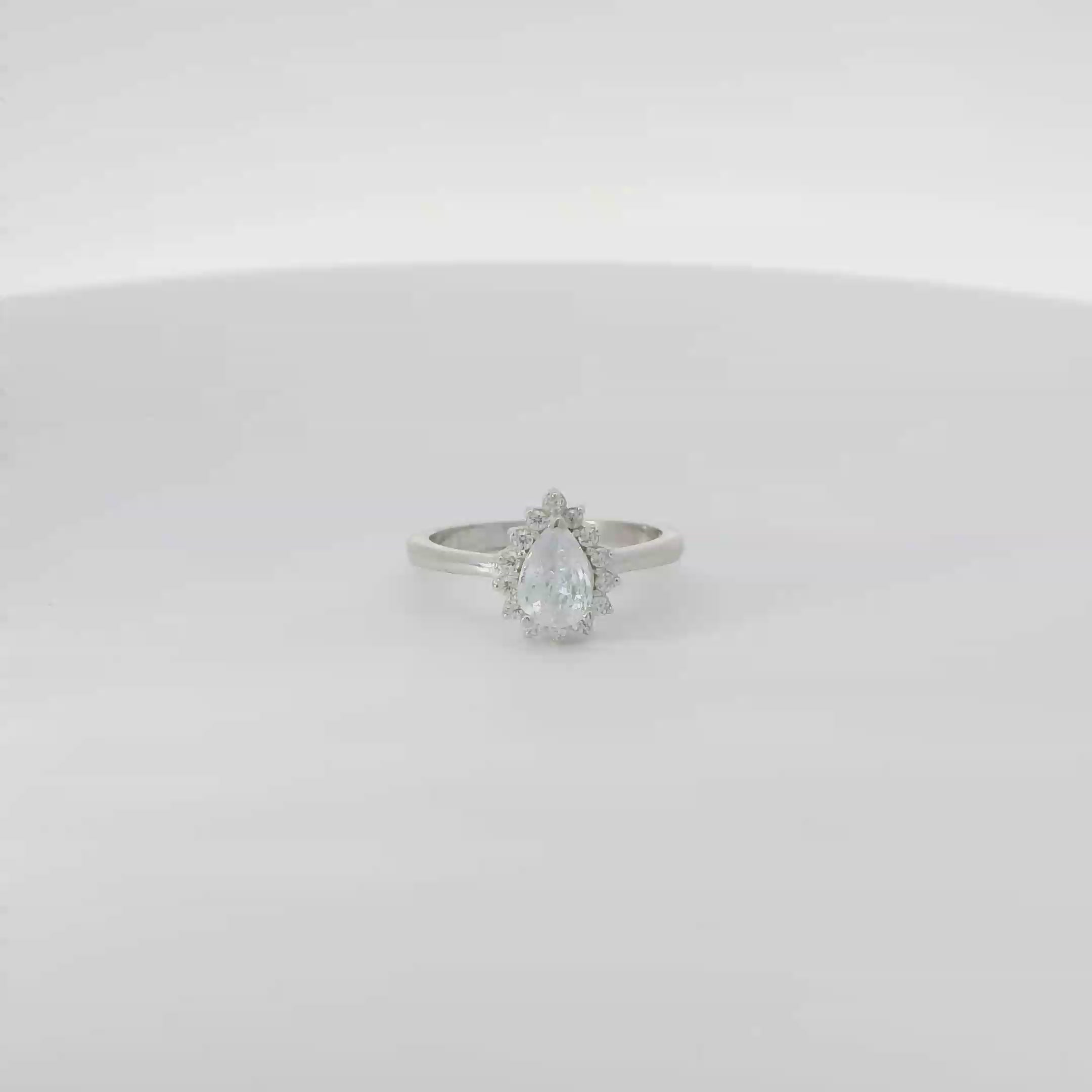 WHITE CUBIC ZIRCONIA STERLING SILVER SOLITAIRE ENGAGEMENT/WEDDING RING, (TEARDROP)