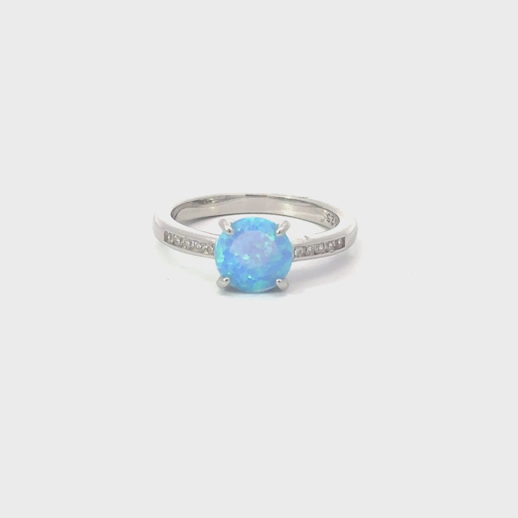 BLUE LAB OPAL OPAL STERLING SILVER RING (ROUND)