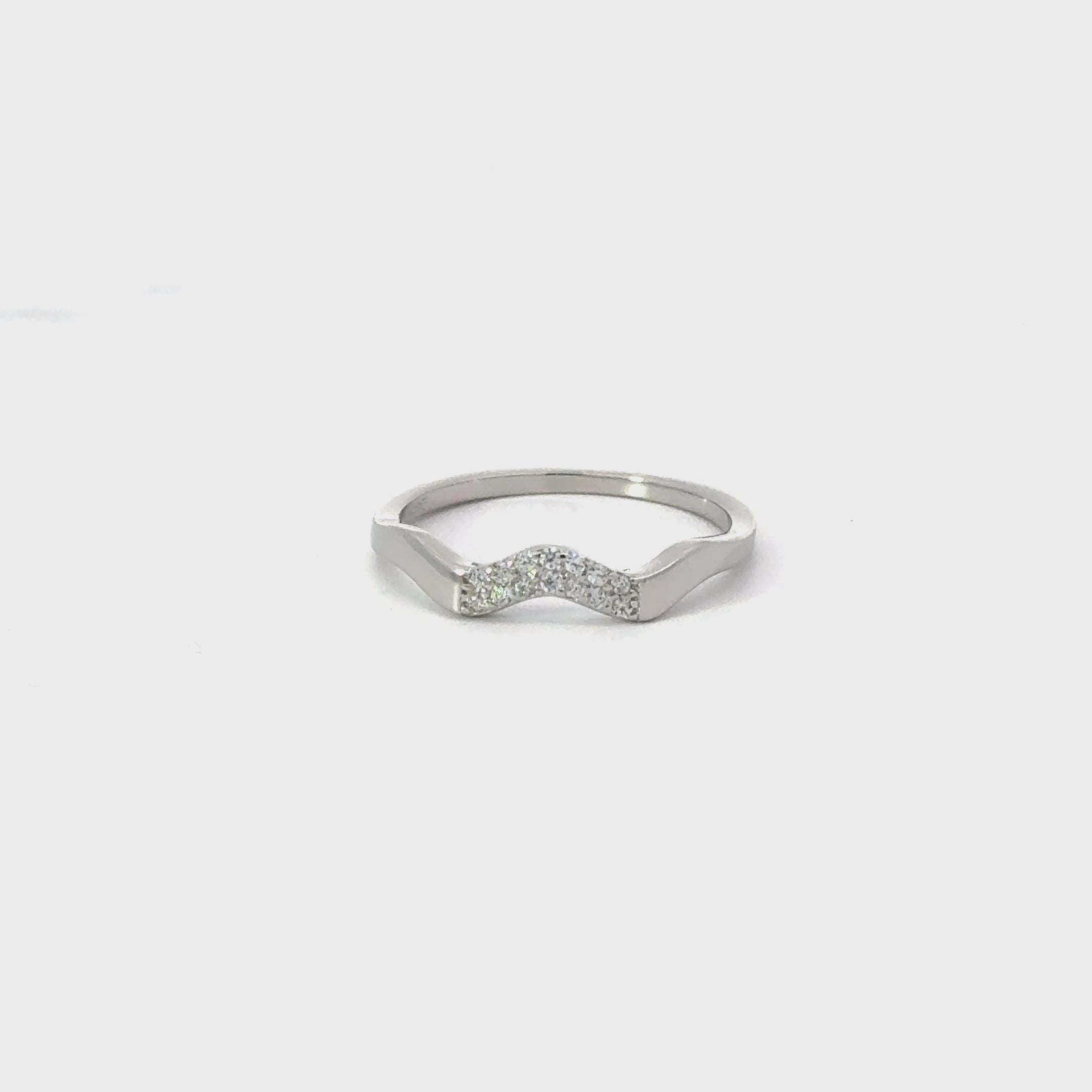 WHITE CUBIC ZIRCONIA STERLING SILVER RING (WAVY)
